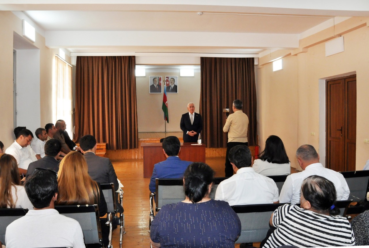 Pirallahı rayonunda səyyar qəbullar davam etdirilir - FOTOLAR